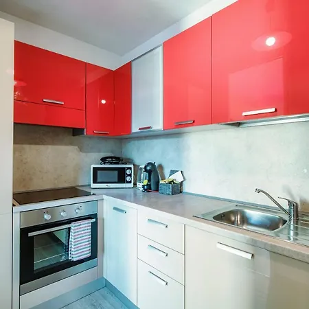 Apartment Pazzallo By Quokka 360 - Strategic Location Near The Motorway Exit