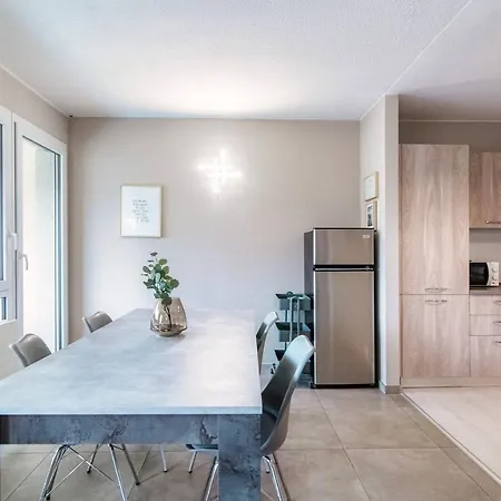 Apartment Pazzallo By Quokka 360 - Strategic Location Near The Motorway Exit Lugano