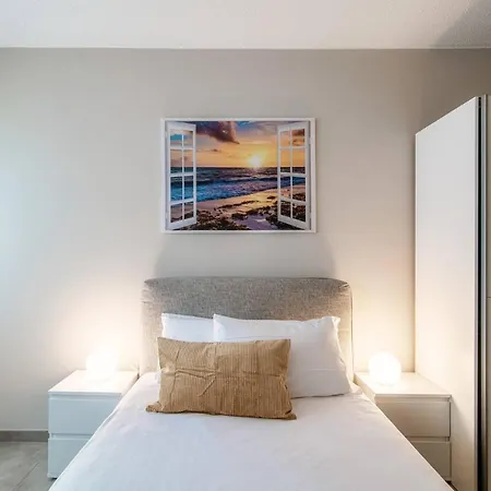 Pazzallo By Quokka 360 - Strategic Location Near The Motorway Exit Apartment *
